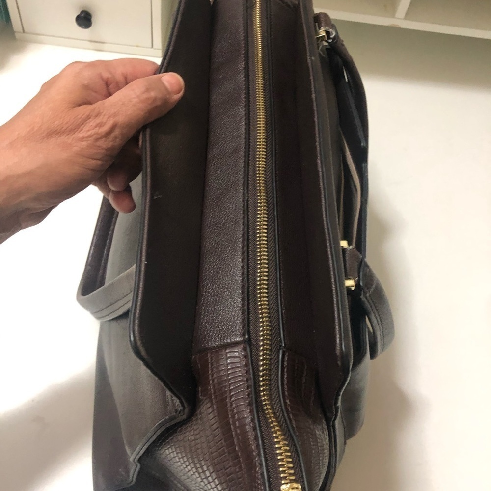 Beautiful brown tutilo office or laptop bag - Picture 4 of 8